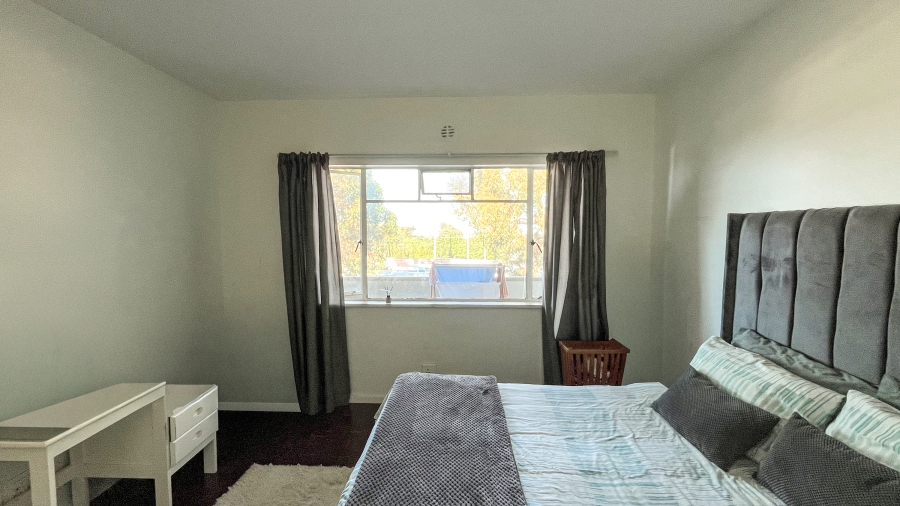 2 Bedroom Property for Sale in Wynberg Western Cape